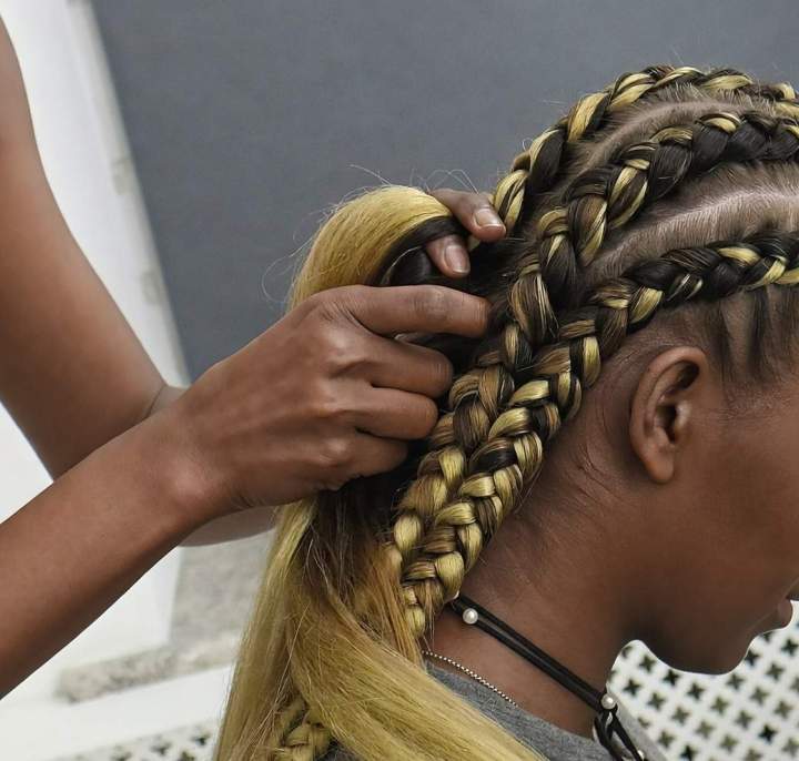 Coloration et décoloration afro